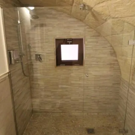 Mastropaolo42 Luxury Couette-café 3*